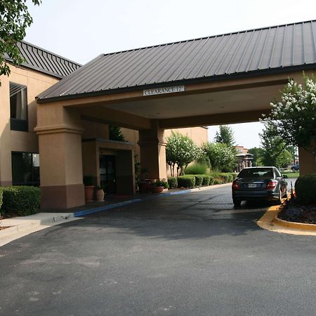 Hampton Inn Perry Exterior photo