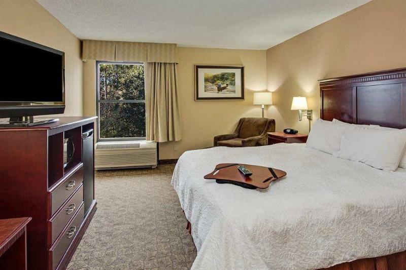 Hampton Inn Perry Exterior photo